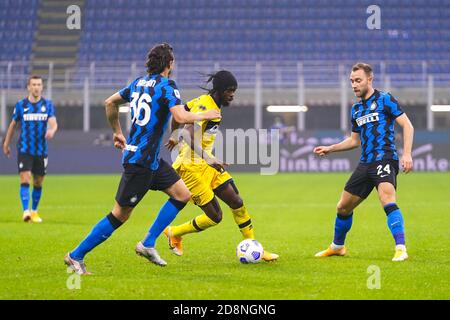 Milan, Italie. Milan 2020, Italie, Giuseppe Meazza San Siro Stadium, 31 octobre 2020, Gervinho (Parme Calcio) pendant FC Internazionale vs Parme Calcio 1913 - football italien série A Match - Credit: LM/Luca Rossini Credit: Luca Rossini/LPS/ZUMA Wire/Alay Live News Banque D'Images