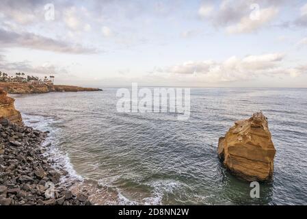 Parc naturel Sunset Cliffs, le matin d'octobre. San Diego, Californie, États-Unis. Banque D'Images