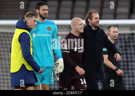 Robbie Neilson (à droite) et Steven Naismith célèbrent après le coup de sifflet final après le coup de sifflet final en plus de temps lors du match de demi-finale de la coupe écossaise William Hill à Hampden Park, Glasgow. Banque D'Images