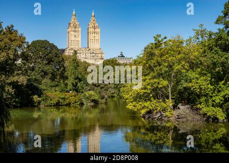Le San Remo est visible depuis Central Park, New York City, USA Banque D'Images