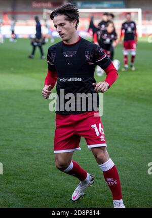 Crawley, Royaume-Uni. 18 août 2019. Tom Nichols se réchauffe avant le match EFL Sky Bet League 2 entre Crawley Town et Cambridge United au stade Checkatrade.com, Crawley, en Angleterre, le 31 octobre 2020. Photo de Steve ball. Utilisation éditoriale uniquement, licence requise pour une utilisation commerciale. Aucune utilisation dans les Paris, les jeux ou les publications d'un seul club/ligue/joueur. Crédit : UK Sports pics Ltd/Alay Live News Banque D'Images