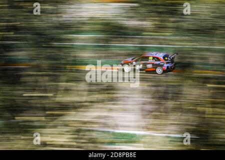 40 dossiers Josh (gar), Engstler Hyundai N Liqui Moly Racing Team, Hyundai i30 N TCR, action lors de la FIA WTCR Race of Spain 2020, 5e tour de la 2 C. Banque D'Images