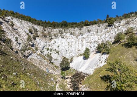 Les sources de la Saine du Jura en France Banque D'Images