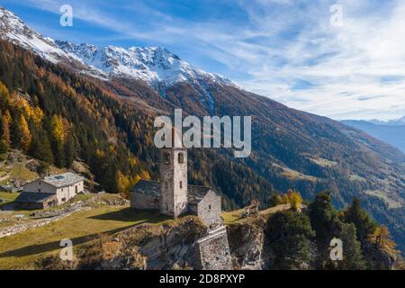 Église de San Romerio à Valposchiavo. Suisse Banque D'Images