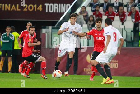 Ruben Amorim , André Gomes de Benfica et Fadzio du FC Séville pendant l'Europa League 2013 - 2014 ,Stade Juventus, Turin le 14 2014 MAI à Turin , Italie - photo Laurent Lairys / DPPI Banque D'Images