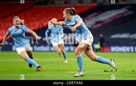 Georgia Stanway, de Manchester City, célèbre le deuxième but de sa partie lors de la finale de la coupe féminine FA au stade Wembley, à Londres. Banque D'Images