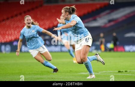 Georgia Stanway, de Manchester City, célèbre le deuxième but de sa partie lors de la finale de la coupe féminine FA au stade Wembley, à Londres. Banque D'Images