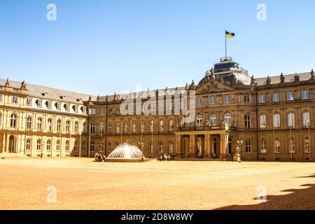 Allemagne, Stuttgart: Schlossplatz (place du château): Schlossplatz est la plus grande place du centre-ville de Stuttgart Banque D'Images