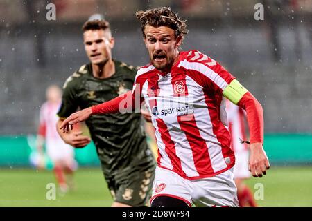 Aalborg, Danemark. 1er novembre 2020. Lucas Andersen (10) d'AAB vu pendant le match 3F Superliga entre Aalborg Boldklub et Broendby IF au parc Aalborg Portland à Aalborg. (Crédit photo : Gonzales photo/Alamy Live News Banque D'Images