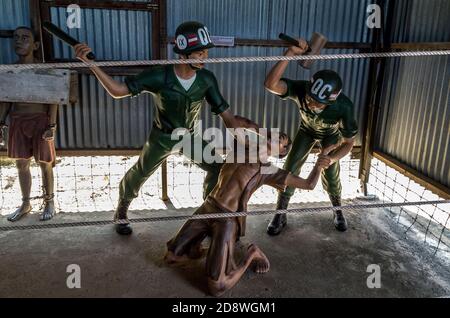 Garde de prison et prisonniers vietnamiens à Coconut prison Phu Quoc Island Musée de la guerre du Vietnam. Phu Quoc, Vietnam - 17 décembre 2014 Banque D'Images