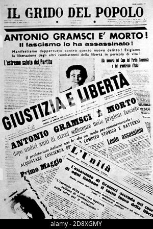 1937 ca : ANTONIO GRAMSCI ( Ales , Oristano 1891 - Roma 1937 ) italien intellectuel , écrivain et communiste - PARTITO COMUNISTA ITALIANO - PCI - POLICO - POLITICIEN - POLITICA - POLITIQUE - lentille - occhiali da vista - HISTOIRE - FOTO STORICHE ---- Archivio GBB Banque D'Images