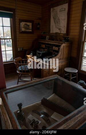 Le musée du chemin de fer de lois présente une grande collection d'objets miniers et ferroviaires provenant des comtés d'Inyo et de Mono dans la Sierra orientale de la Californie. Banque D'Images