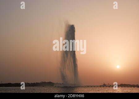 La fontaine du roi Fahd en mer Rouge, Djeddah, Arabie Saoudite Banque D'Images