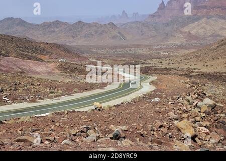 La route dans le Grand Canyon d'Al Shaq, Arabie Saoudite Banque D'Images