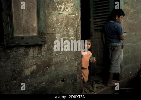 Portrait des villageois du village de Nauli dans le district de Sitahuis qui est situé à la limite ouest du bassin versant de Batang Toru et de l'écosystème de la forêt tropicale dans le centre de la régence de Tapanuli, province de Sumatra Nord, Indonésie. Banque D'Images