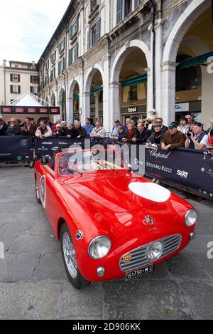 BRESCIA, ITALIE - une Cisitalia 202 Coupè Gran Sport de 1947 à l'puncing de Mille Miglia, la célèbre course de voitures historiques Banque D'Images