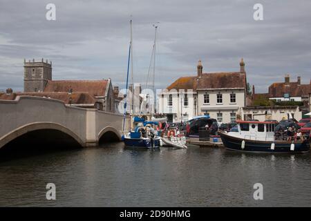 Bateaux à Wareham Quay lors d'une journée d'été à Dorset au Royaume-Uni, pris le 23 juillet 2020 Banque D'Images