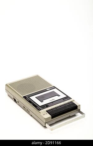 Old vintage Boots lecteur de cassette portable des années 1980 isolé sur fond blanc avec espace de copie Banque D'Images