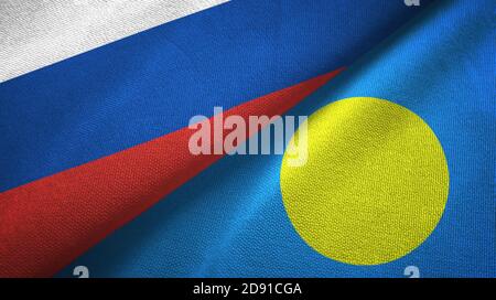 Russie et Palau deux drapeaux tissu textile, texture de tissu Banque D'Images