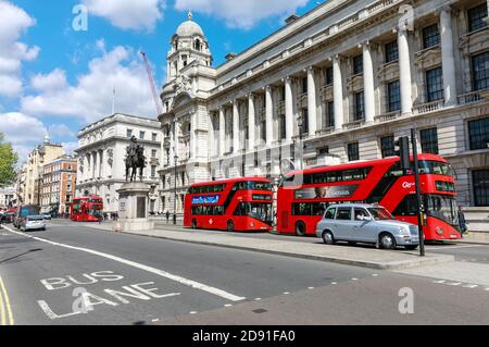 LONDRES, Royaume-Uni - 19 avril 2017 : Streets of London. Field Marshal, son Altesse Royale, duc de Cambridge, Whitehall, Westminster, Londres Banque D'Images