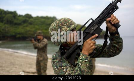 KAMANDAG 2017 Lima Co conduit la formation avec les Marines Philippines - image 10 de 10. Banque D'Images