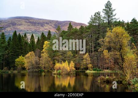 Un lac ornemental, Glencoe Lochan Trail, Glencoe, Écosse, Royaume-Uni Banque D'Images