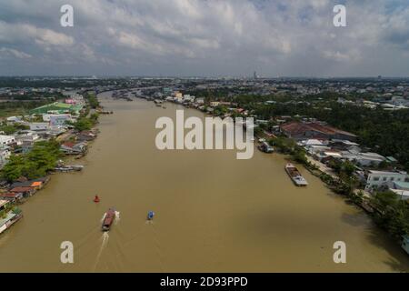 CAN Tho quatrième plus grande ville du Vietnam, plus grande ville du delta du Mékong en Asie vue photo d'un drone aérien Banque D'Images