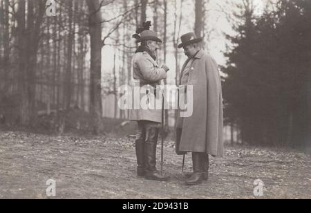 Kaiser Wilhelm II. Mit Erzherzog Franz Ferdinand von Habsburg-Este, Thronfolger von Österreich-Ungarn. Banque D'Images