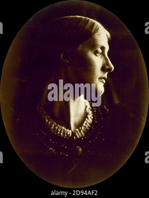 Julia Margaret Cameron - Mme Herbert Duckworth (1846-1895), née Julia Prinsep Jackson, plus tard Mme Julia Stephen, mère de ... Banque D'Images