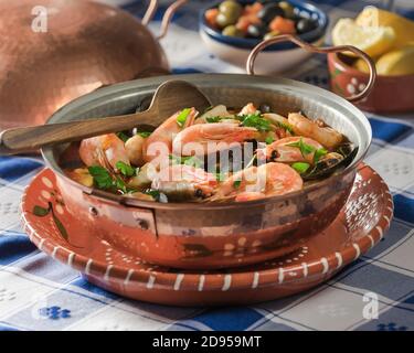 Cataplana de mariscos. Cocotte de fruits de mer. Nourriture Portugal Banque D'Images