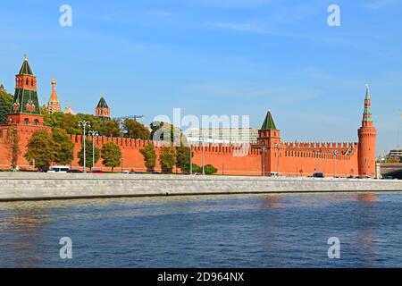 Vue sur le vieux Kremlin depuis la rivière Moskva. Moscou, Russie Banque D'Images