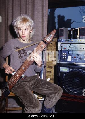 Le groupe de pop britannique Kajagoogoo enregistre son deuxième album Islands dans les studios d'enregistrement Manor à Oxforshire. Banque D'Images