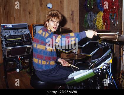 Le groupe de pop britannique Kajagoogoo enregistre son deuxième album Islands dans les studios d'enregistrement Manor à Oxforshire. Banque D'Images
