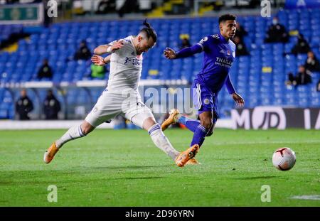 Leeds, Royaume-Uni. 2 novembre 2020. Jack Harrison, milieu de terrain de Leeds United lors du match de football de première ligue de championnat anglais entre Leeds United et Leicester City le 2 novembre 2020 à Elland Road à Leeds, Angleterre - photo Simon Davies/ProSportsImages/DPPI/LM crédit: Paola Benini/Alay Live News Banque D'Images