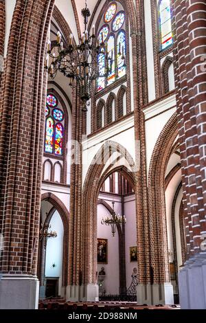 Intérieur de la cathédrale Saint-Florian (Parafia Katedralna pw. św. Św. Floriana Męczennika) dans le quartier de Praga à Varsovie, en Pologne Banque D'Images