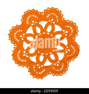 Le crochet millésime. Serviette en dentelle crochetée à la décoration intérieure blanche. Banque D'Images