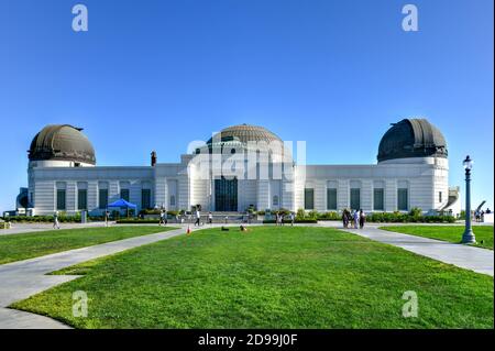 Los Angeles, CA - 26 juillet 2020 : célèbre observatoire Griffith dans le parc Griffith de Los Angeles pendant l'épidémie de COVID. Banque D'Images