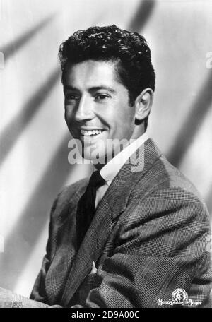 L'acteur FARLEY GRANGER ( 1925 - 2011 ) - sorriso - sourire - cravate - cravatta - portrait - ritratto - MGM - Metro Goldwyn Mayer - FILM - cinéma --- Archivio GBB Banque D'Images