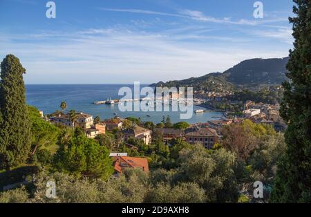 Vue aérienne de Santa Margherita Ligure, riviera Ligurienne, province de Gênes, Italie. Banque D'Images