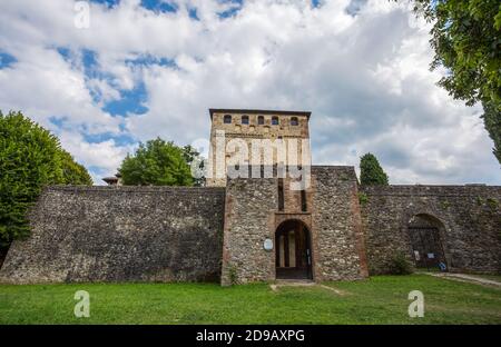 BOBBIO, ITALIE, 20 AOÛT 2020 - Château de Malaspina à Bobbio, province de Piacenza, Émilie-Romagne, Italie. Banque D'Images