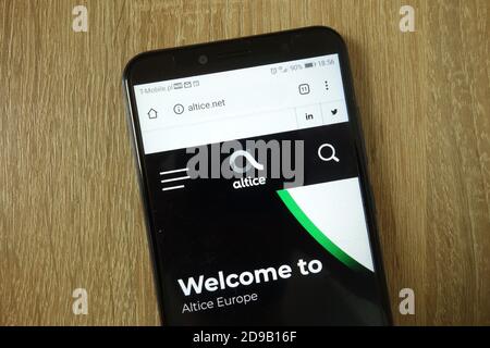 KONSKIE, POLOGNE - 11 juin 2019 : le site Internet de la société ALTICE est affiché sur téléphone mobile Banque D'Images