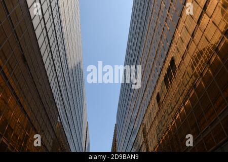 Détail de la façade du terminal maritime de Chine dans le quartier Tsim Sha Tsui, Hong Kong - Chine Banque D'Images