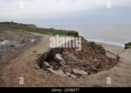 Érosion côtière à Happisburgh, nord-est de Norfolk, Angleterre, Royaume-Uni Banque D'Images