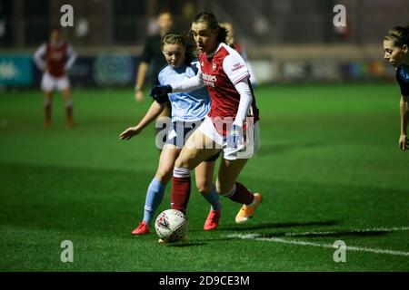 Dartford, Royaume-Uni. 1er novembre 2020. Jill Roord (Arsenal) contrôle le ballon lors du match de la Super League Cup de la FA féminine entre London City et Arsenal à Princes Park à Dartford. FEDERICO GUERRA MARANESI/SPP crédit: SPP Sport Press photo. /Alamy Live News Banque D'Images