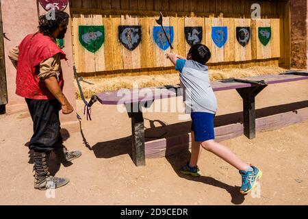 Arizona Renaissance Festival & Artisan Marketplace, Ax jeter Banque D'Images