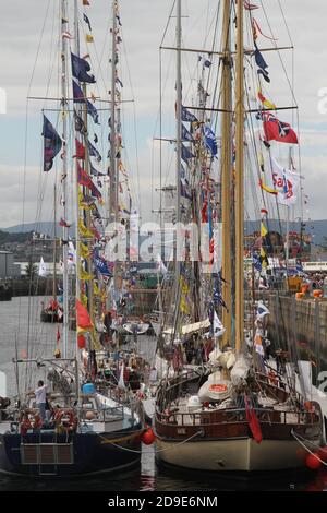 Greenock, Inverclyde, Écosse, Royaume-Uni, Greenock a accueilli la deuxième étape de la course, après Waterford, Irlande. Arrivé à James Watt Dock pour l'événement. Banque D'Images