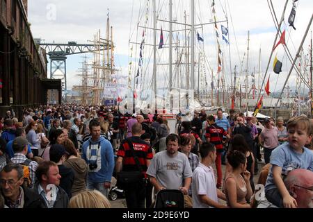 Greenock, Inverclyde, Écosse, Royaume-Uni, Greenock a accueilli la deuxième étape de la course, après Waterford, Irlande. Arrivé à James Watt Dock pour l'événement. Banque D'Images