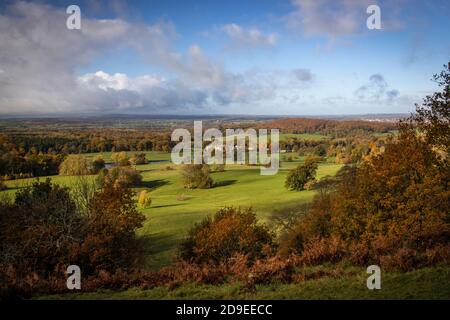 Un magnifique paysage de la maison de Longleat dans la gorge du cheddar par une journée ensoleillée d'automnes Banque D'Images
