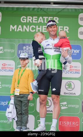 Mark Renshaw dans sa dernière course professionnelle. Les cavaliers ont participé à la dernière étape du Tour de Grande-Bretagne qui a terminé à Manchester Deansgate, Royaume-Uni. Banque D'Images