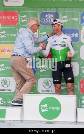 Mark Renshaw dans sa dernière course professionnelle. Les cavaliers ont participé à la dernière étape du Tour de Grande-Bretagne qui a terminé à Manchester Deansgate, Royaume-Uni. Banque D'Images